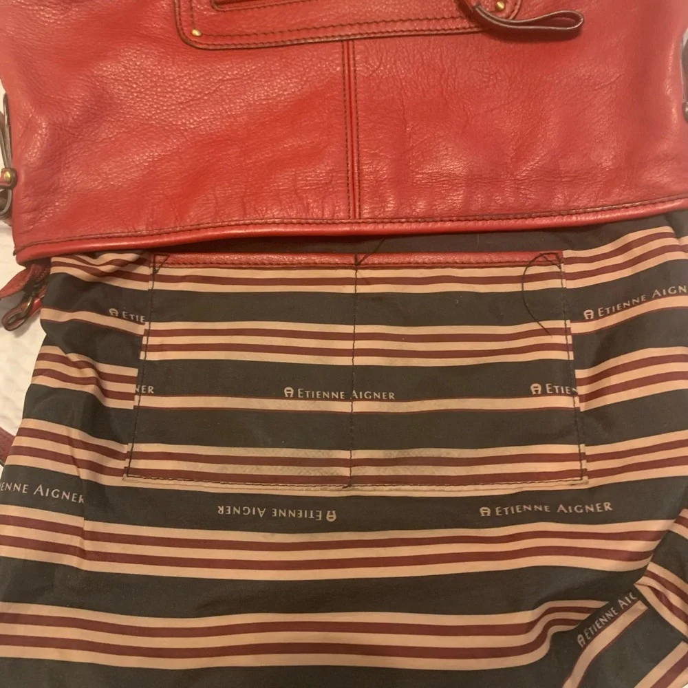 Etienne Aigner this item